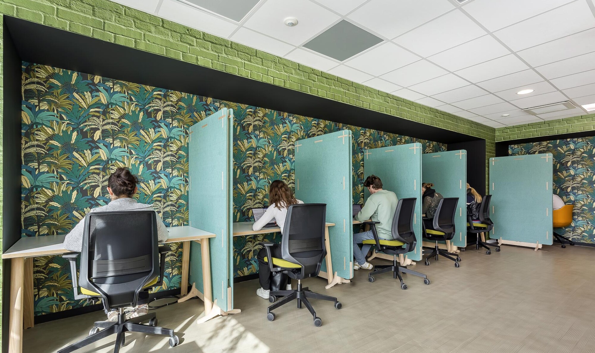 Office Concept – ESSAC – Salle Travail – BD Finales-4