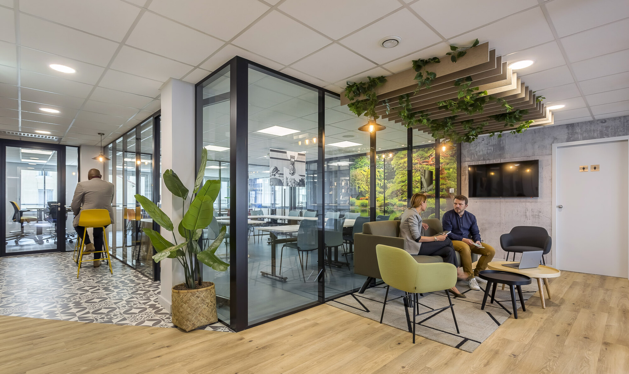 OfficeConcept – Tech Up II – Couloir + Fig – Version III – BD-6
